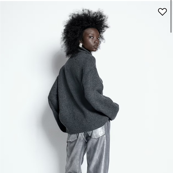 H & M Premium Collection cashmere blend turtleneck sweater small oversized - Picture 1 of 2